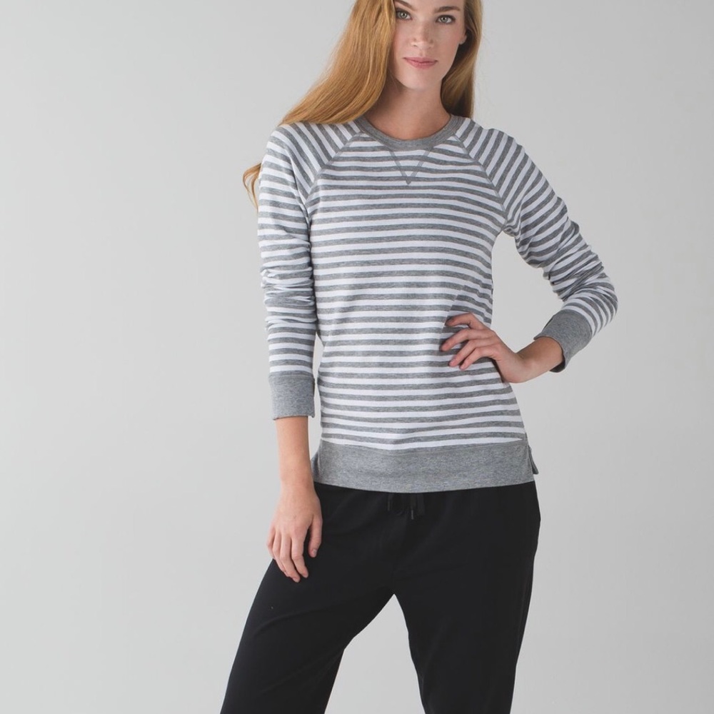 Lululemon Open Your Heart Long sleeve❤️, size 4